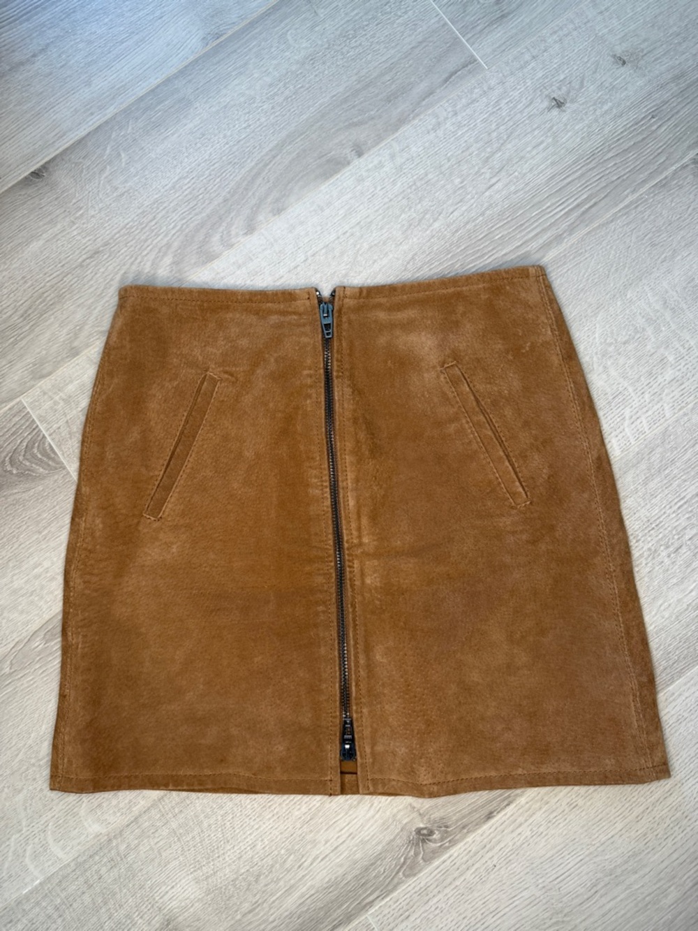 BLANKNYC NWT Genuine Suede Mini Skirt Exposed Zip Cognac Brown Sz 24